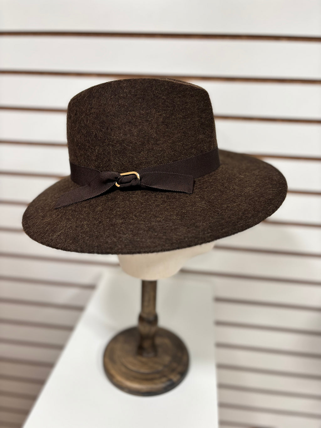 Women's Winter Hat - 1024