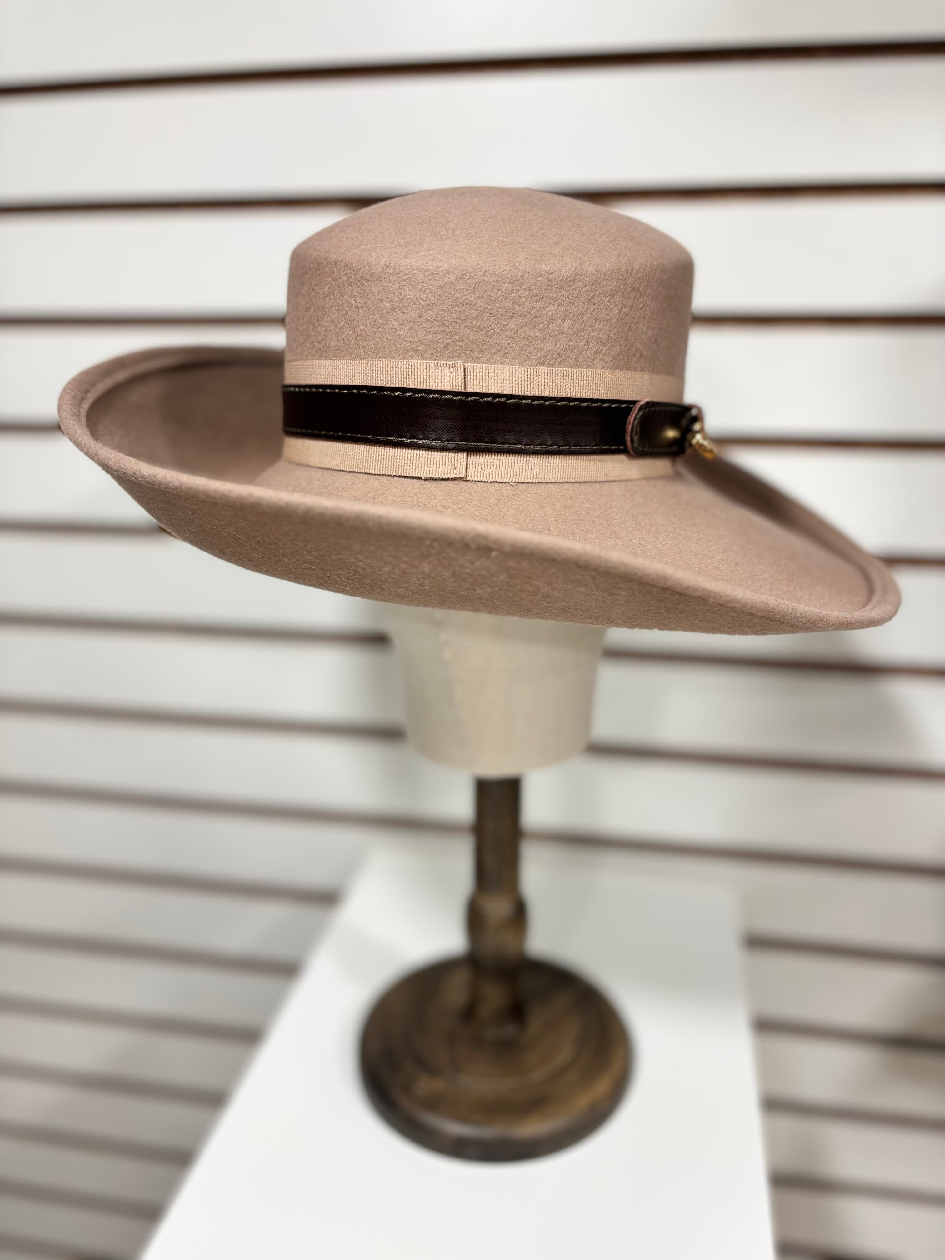 Women's Winter Hat - 16722