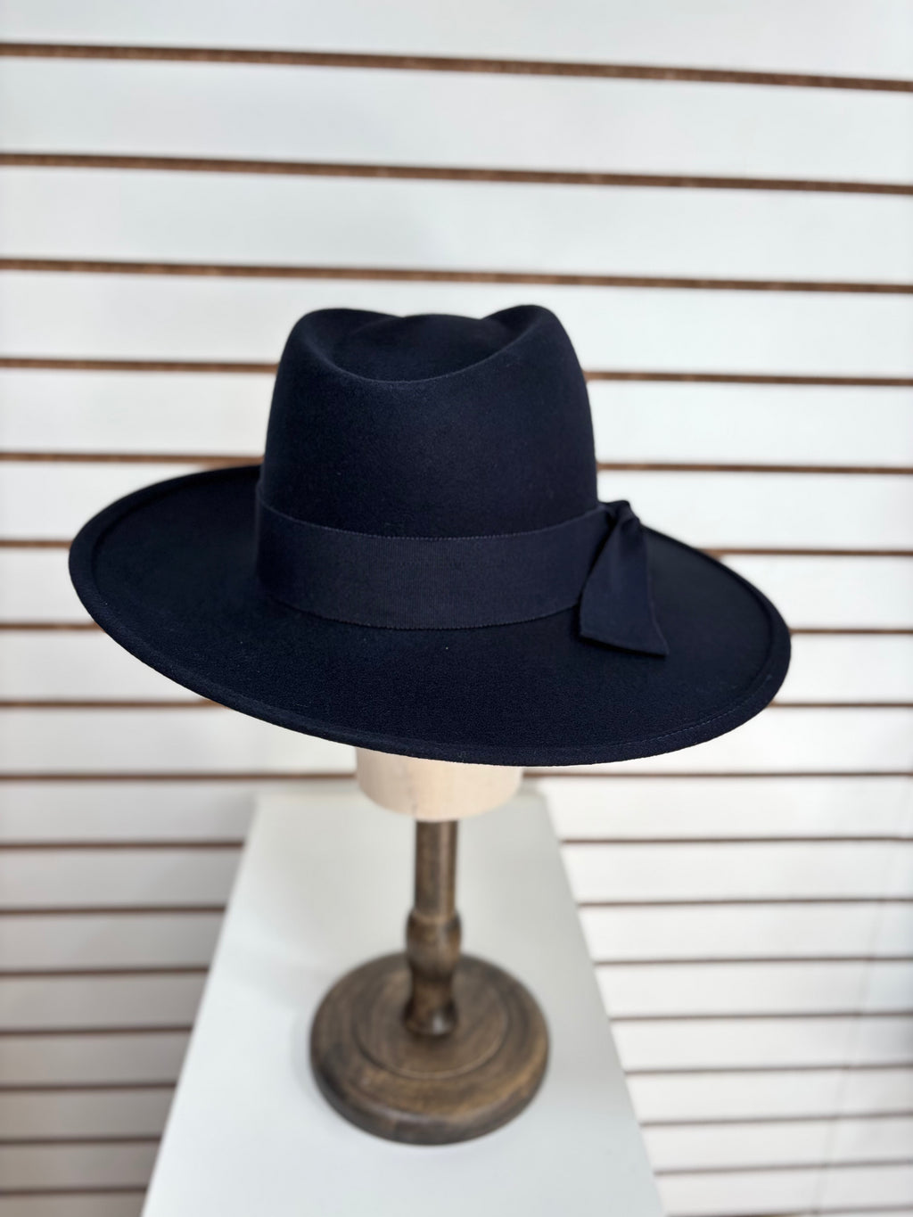 Women's Winter Hat - 1274