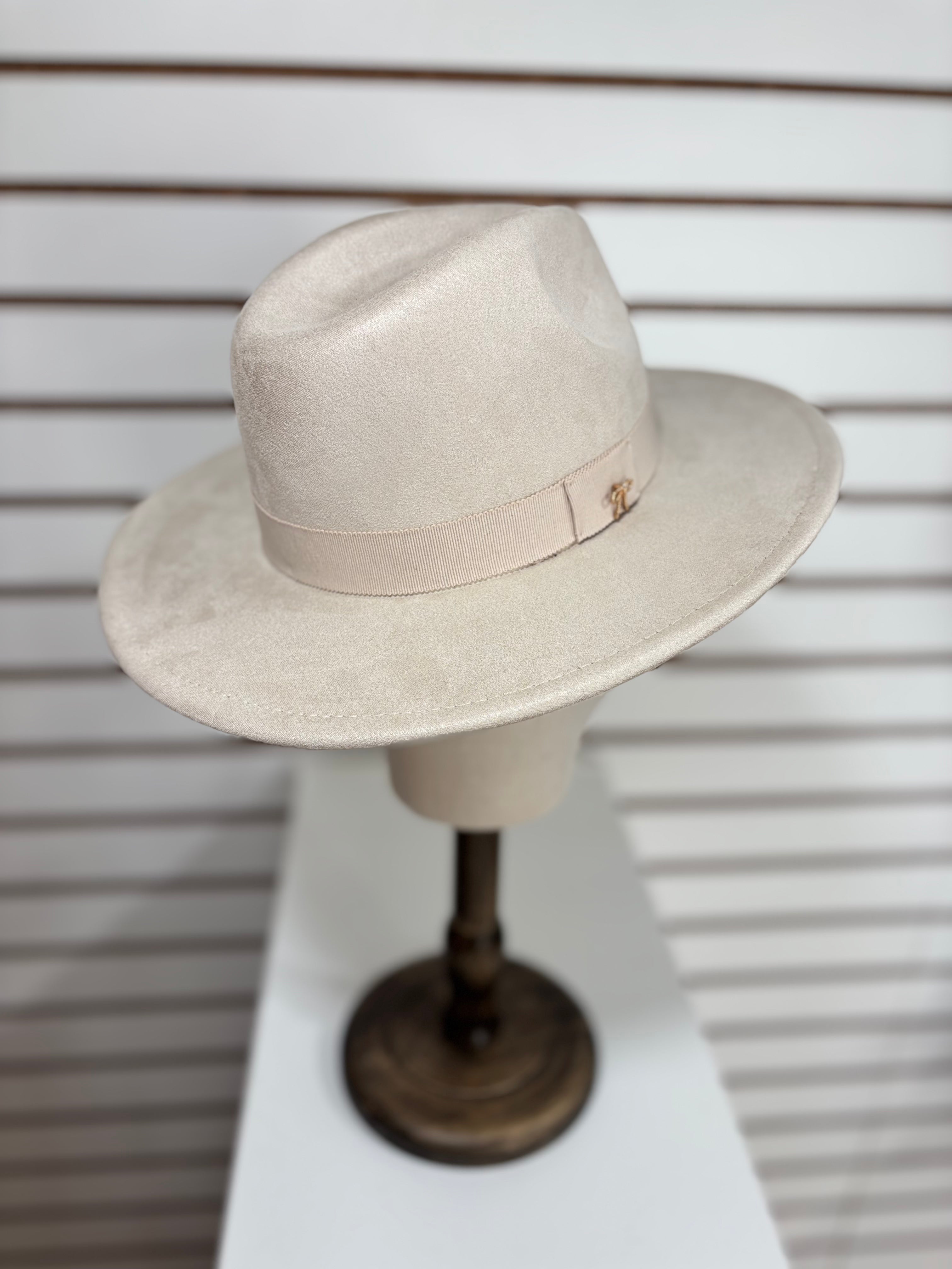 Girl's Winter Hat - 5332