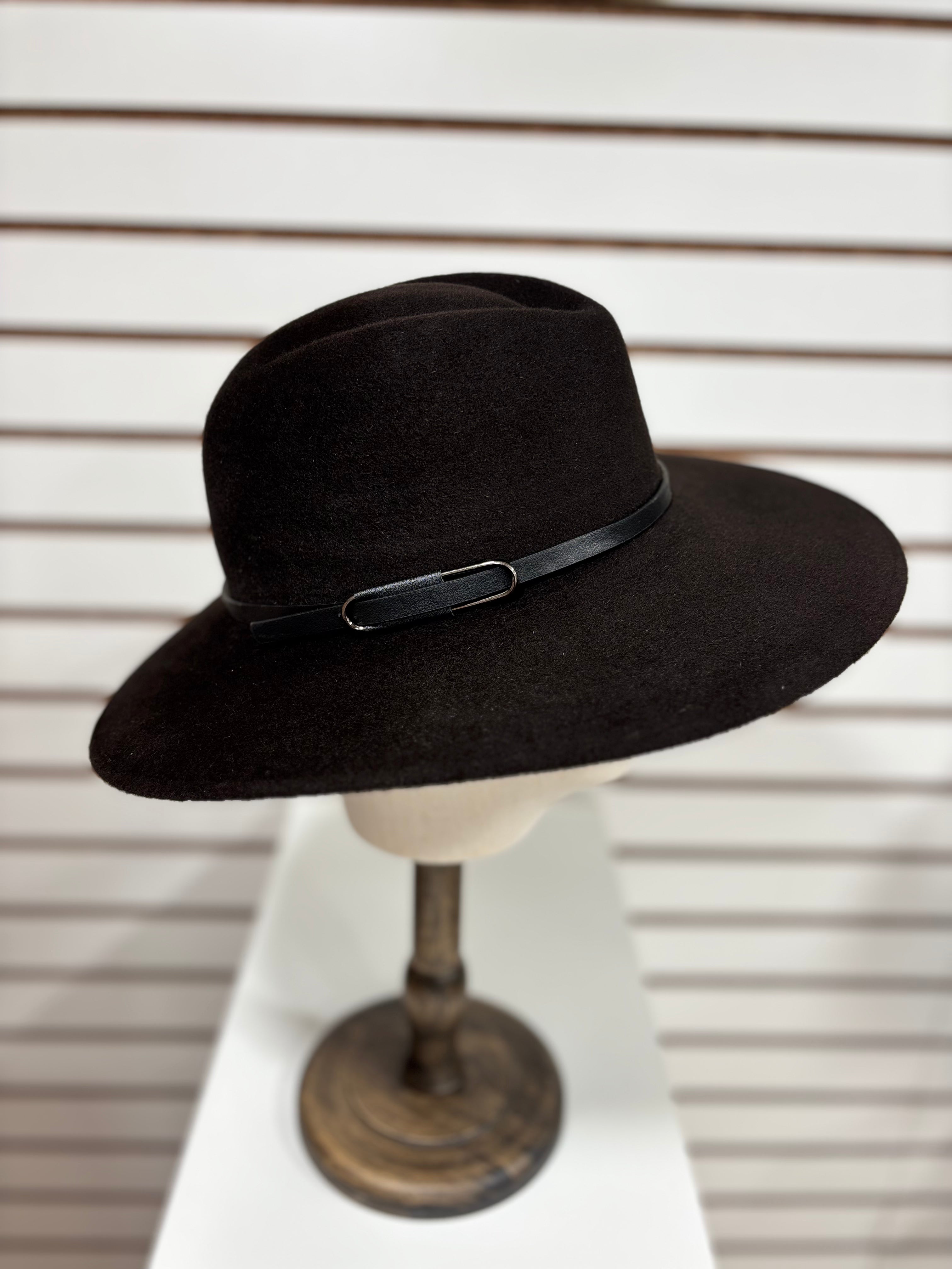 Women's Winter Hat - 9566