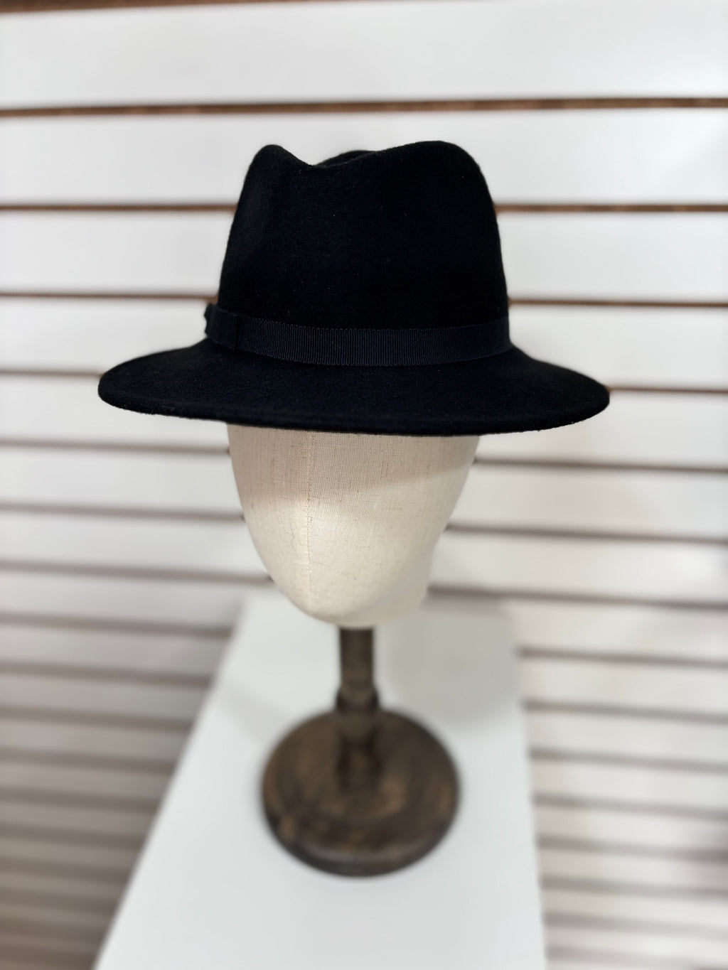 Girl's Winter Hat - 16725