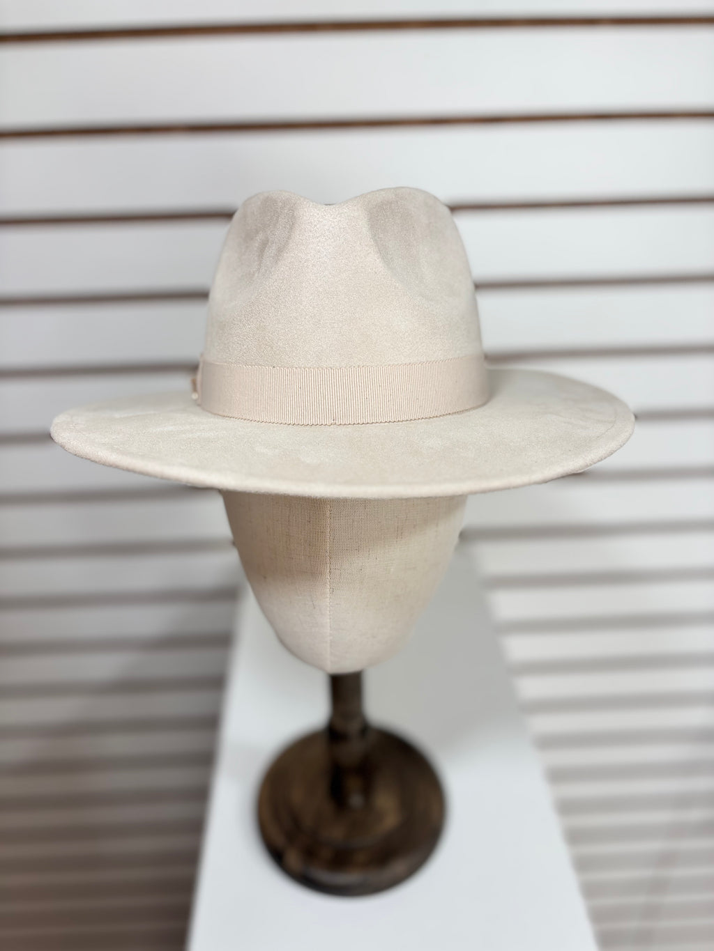 Girl's Winter Hat - 5332