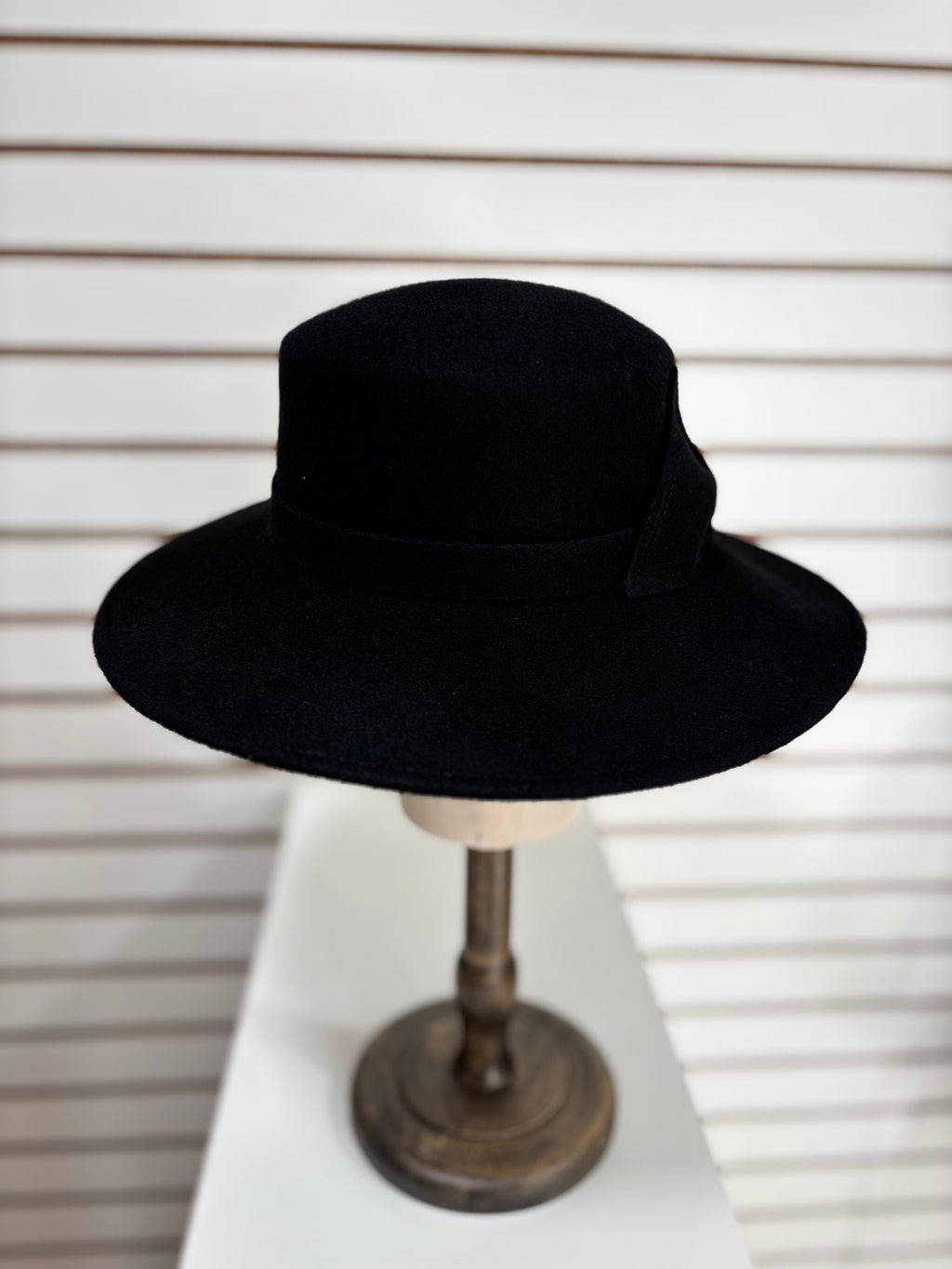 Women's Winter Hat - 16740