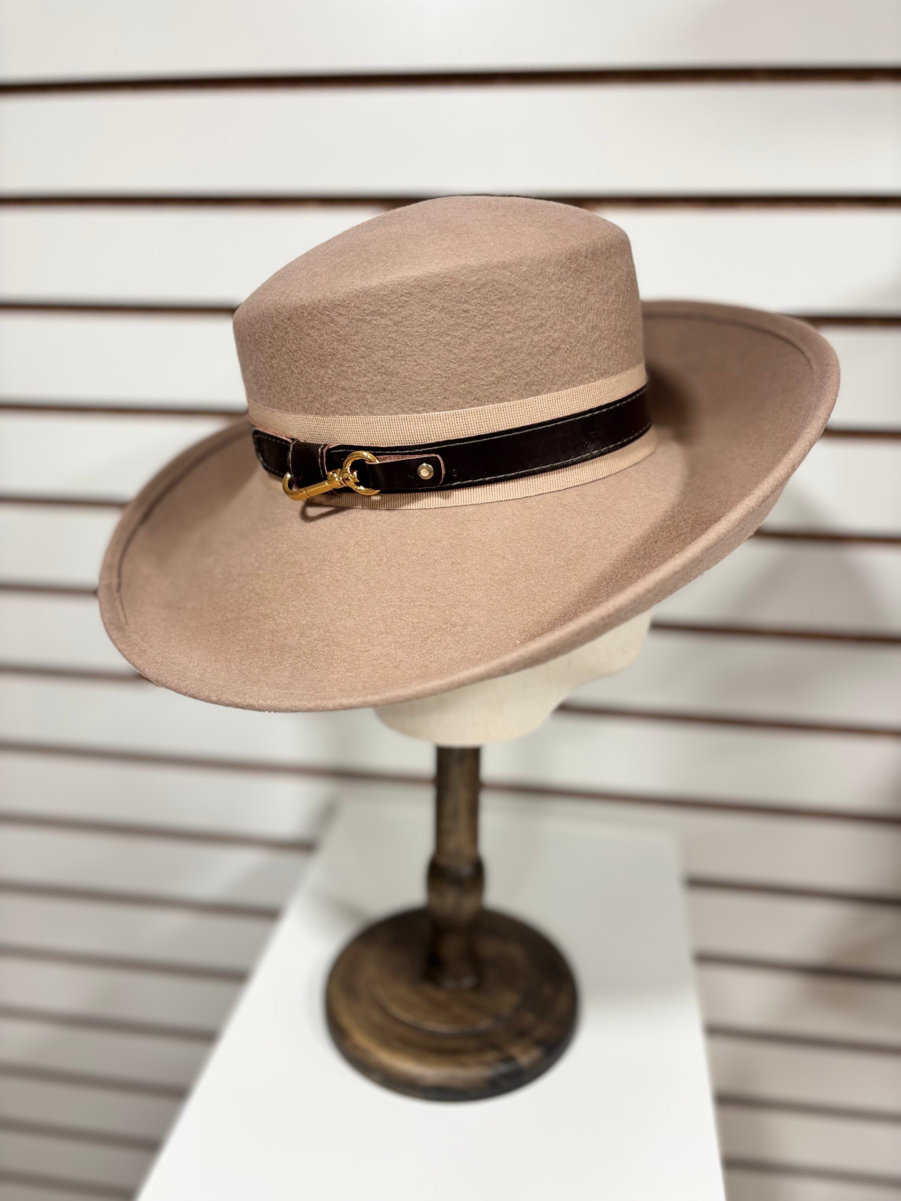 Women's Winter Hat - 16722