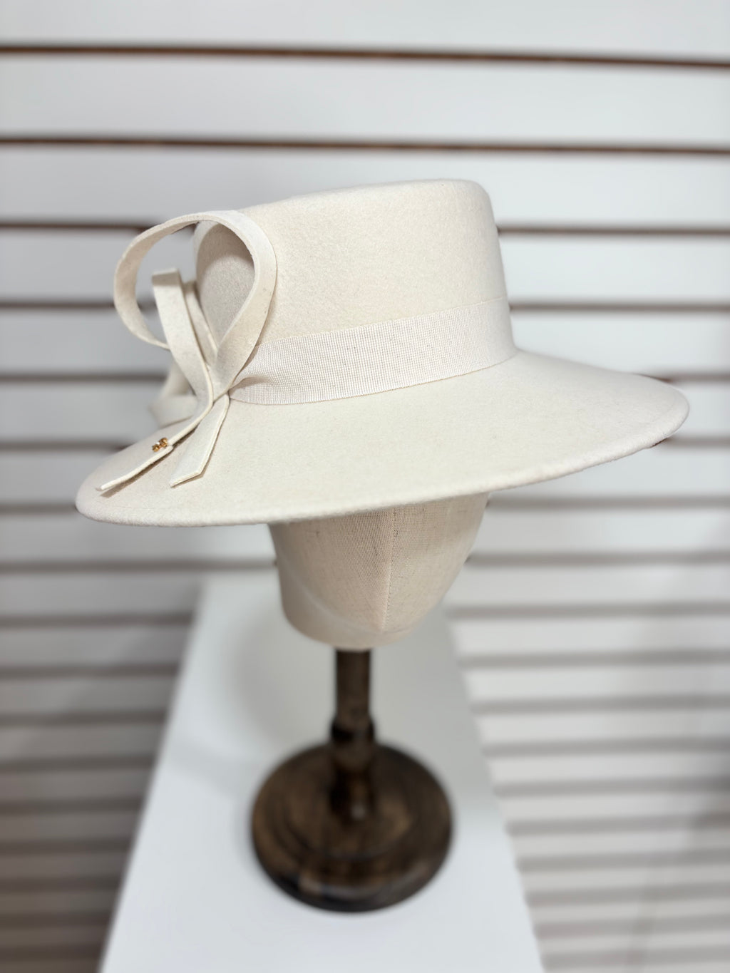 Women's Winter Hat - 25095