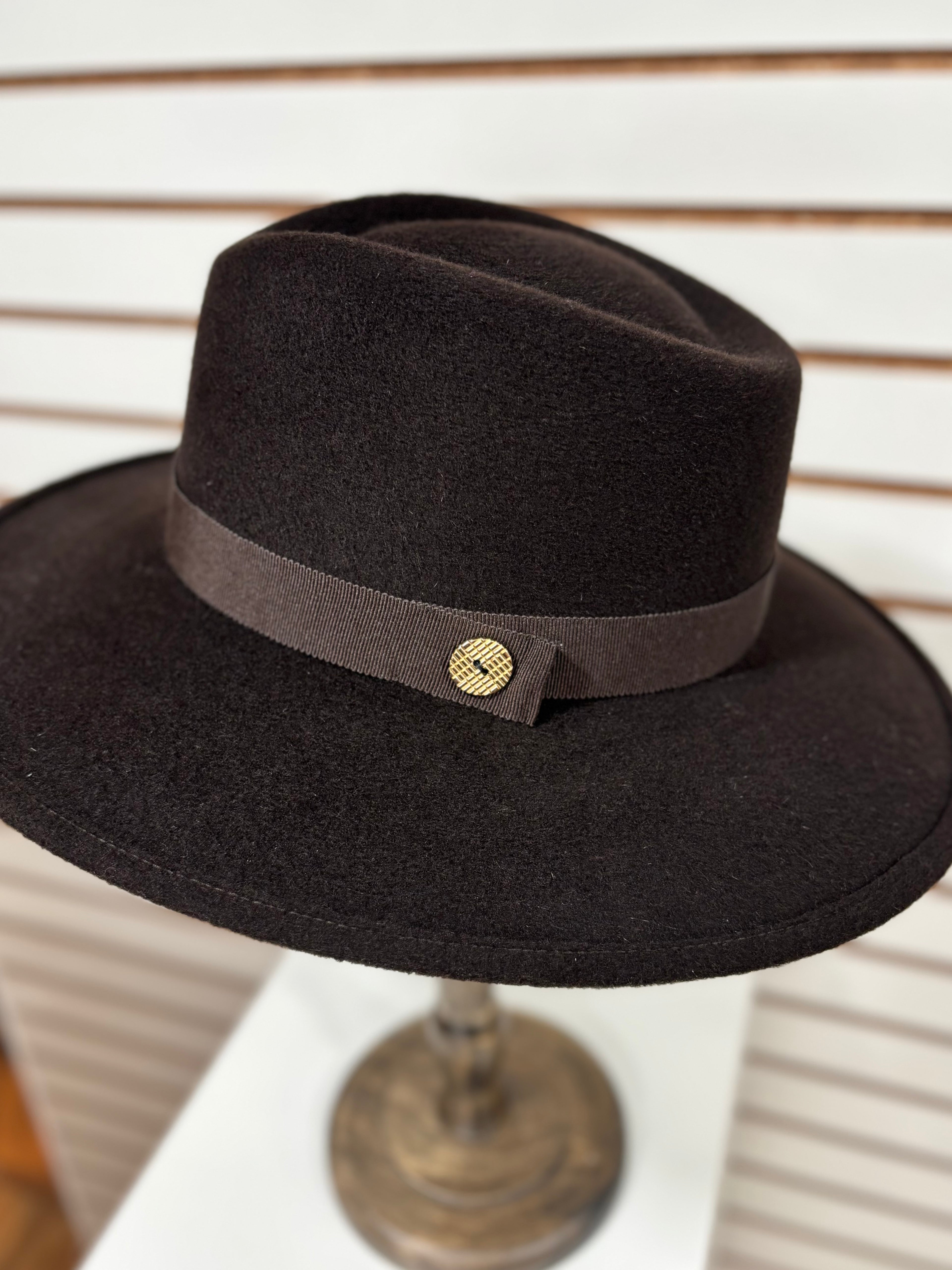 Women's Winter Hat - 1675